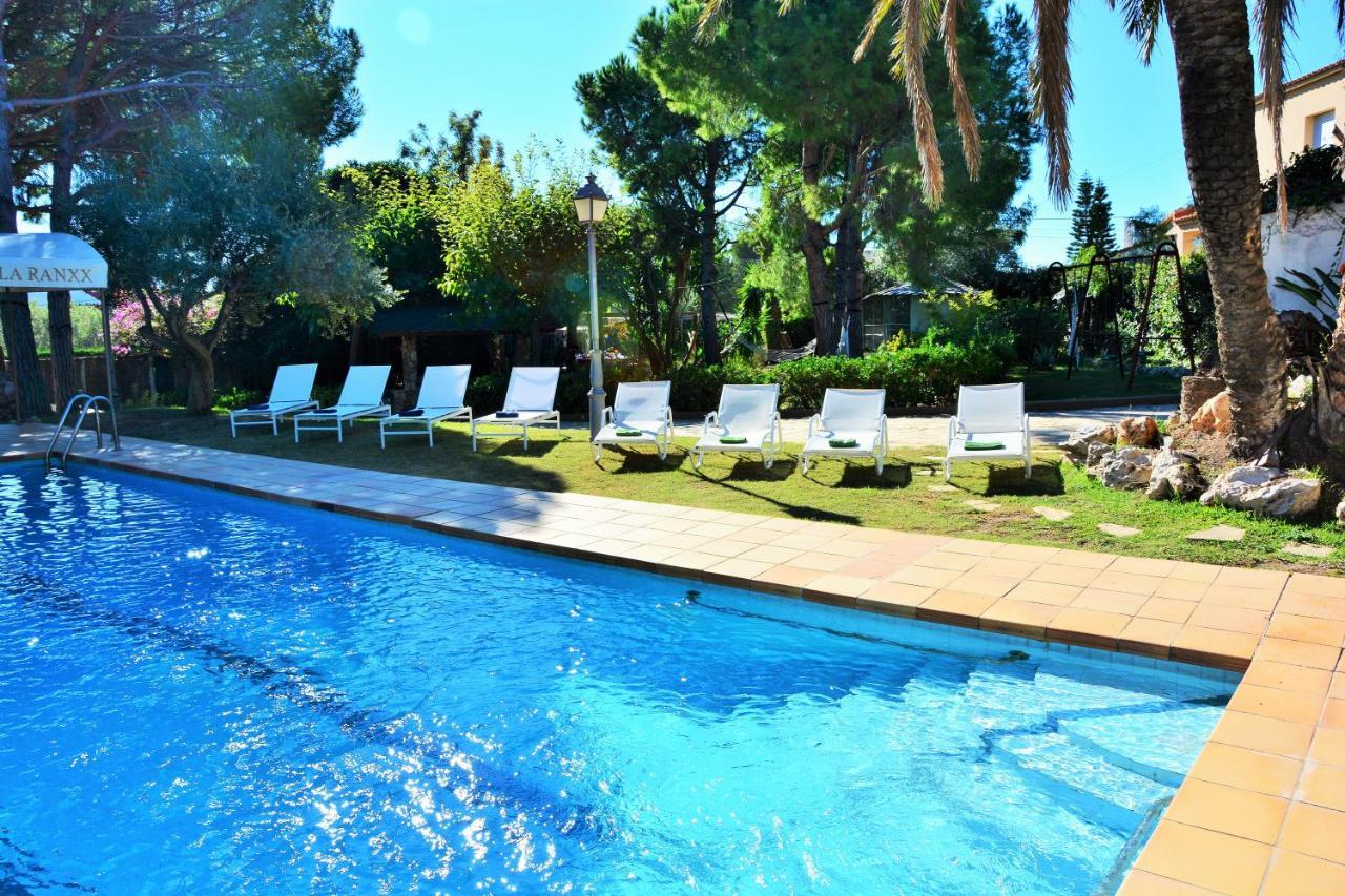Villa Sitges El Ranch Amaizing Outdoor Areas Beaches At 5 Minutes Walk Sitges At 15 Min Drive Ac Pool Jacuzzi & Garden Xxl Calafell Kültér fotó