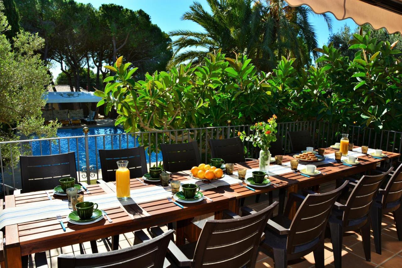 Villa Sitges El Ranch Amaizing Outdoor Areas Beaches At 5 Minutes Walk Sitges At 15 Min Drive Ac Pool Jacuzzi & Garden Xxl Calafell Kültér fotó
