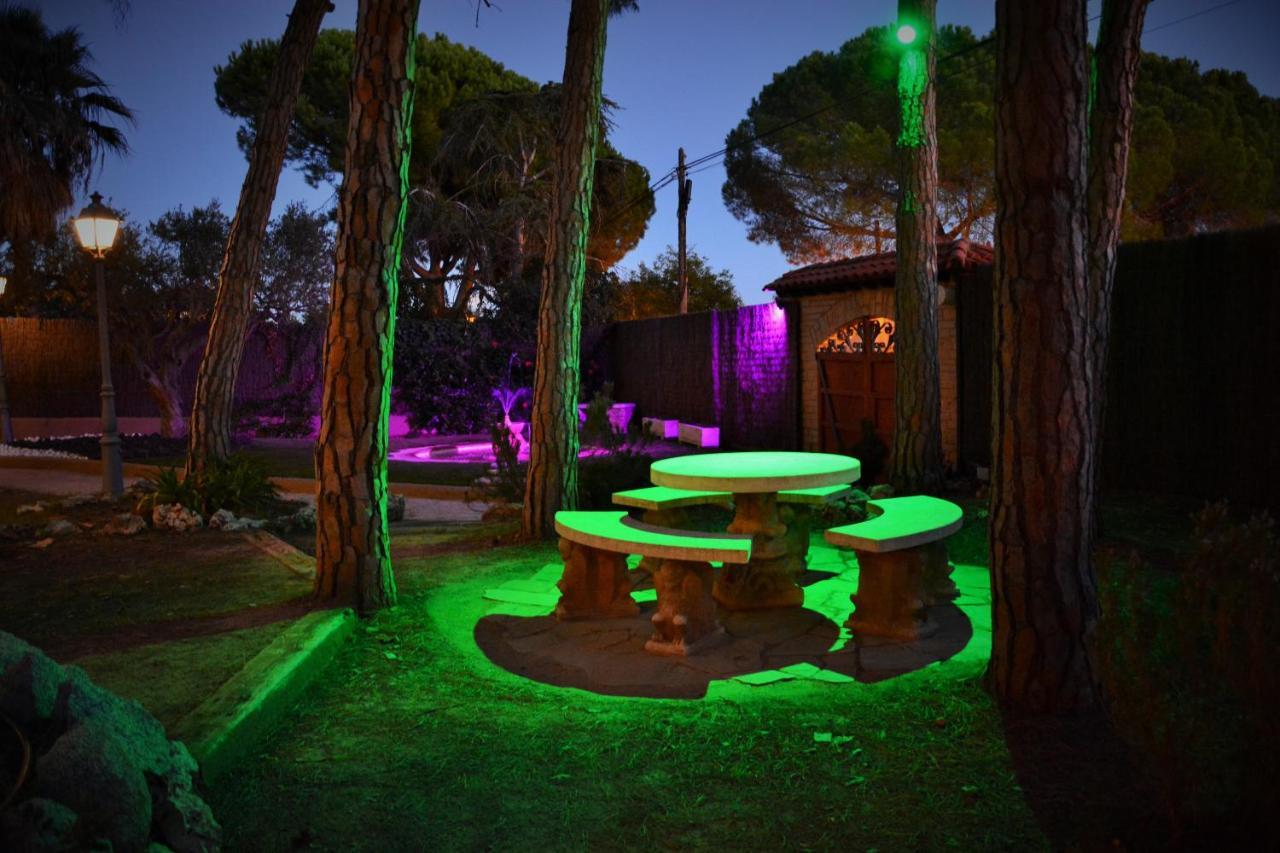Villa Sitges El Ranch Amaizing Outdoor Areas Beaches At 5 Minutes Walk Sitges At 15 Min Drive Ac Pool Jacuzzi & Garden Xxl Calafell Kültér fotó