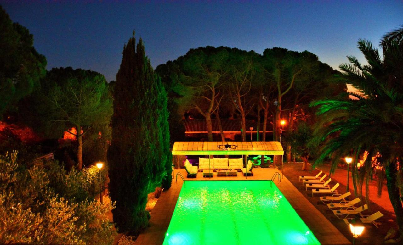 Villa Sitges El Ranch Amaizing Outdoor Areas Beaches At 5 Minutes Walk Sitges At 15 Min Drive Ac Pool Jacuzzi & Garden Xxl Calafell Kültér fotó