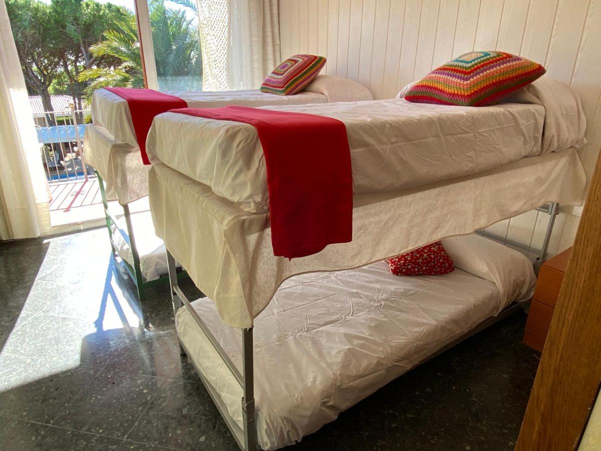 Villa Sitges El Ranch Amaizing Outdoor Areas Beaches At 5 Minutes Walk Sitges At 15 Min Drive Ac Pool Jacuzzi & Garden Xxl Calafell Kültér fotó